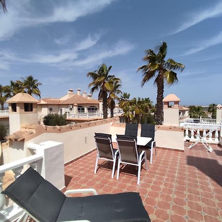 Schoenes Ruhiges Rooftop Apartment Mit Grosser Dachterrasse Torrevieja Exteriér fotografie